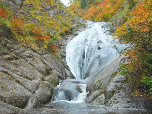 桃洞滝